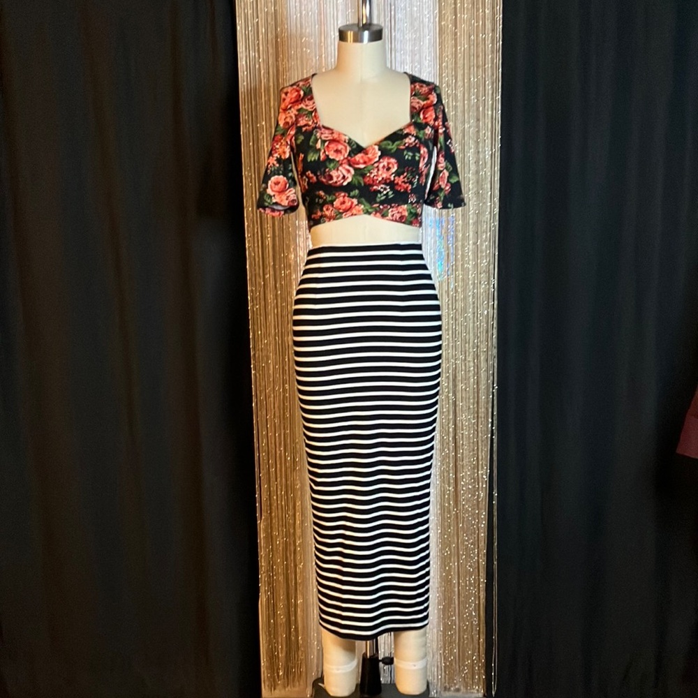 Knit Pencil Skirt